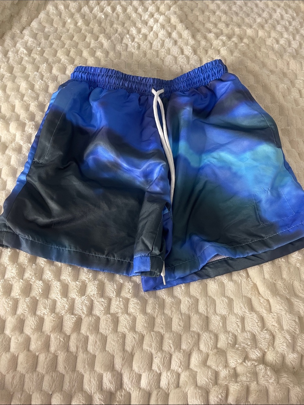 Men's Athletic Blue Gradient Swim/Activewear Shorts with Drawstring